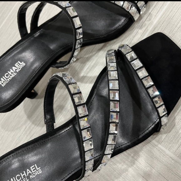 Michael Kors Celia slides - Picture 2 of 5